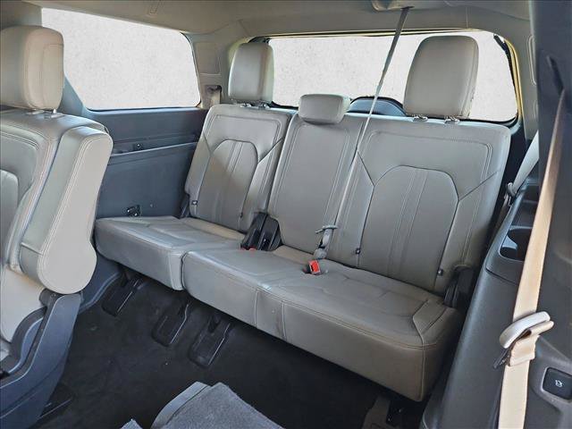 Used 2018 Ford Expedition Limited w/ Equipment Group 301A AWD/4WD image 22