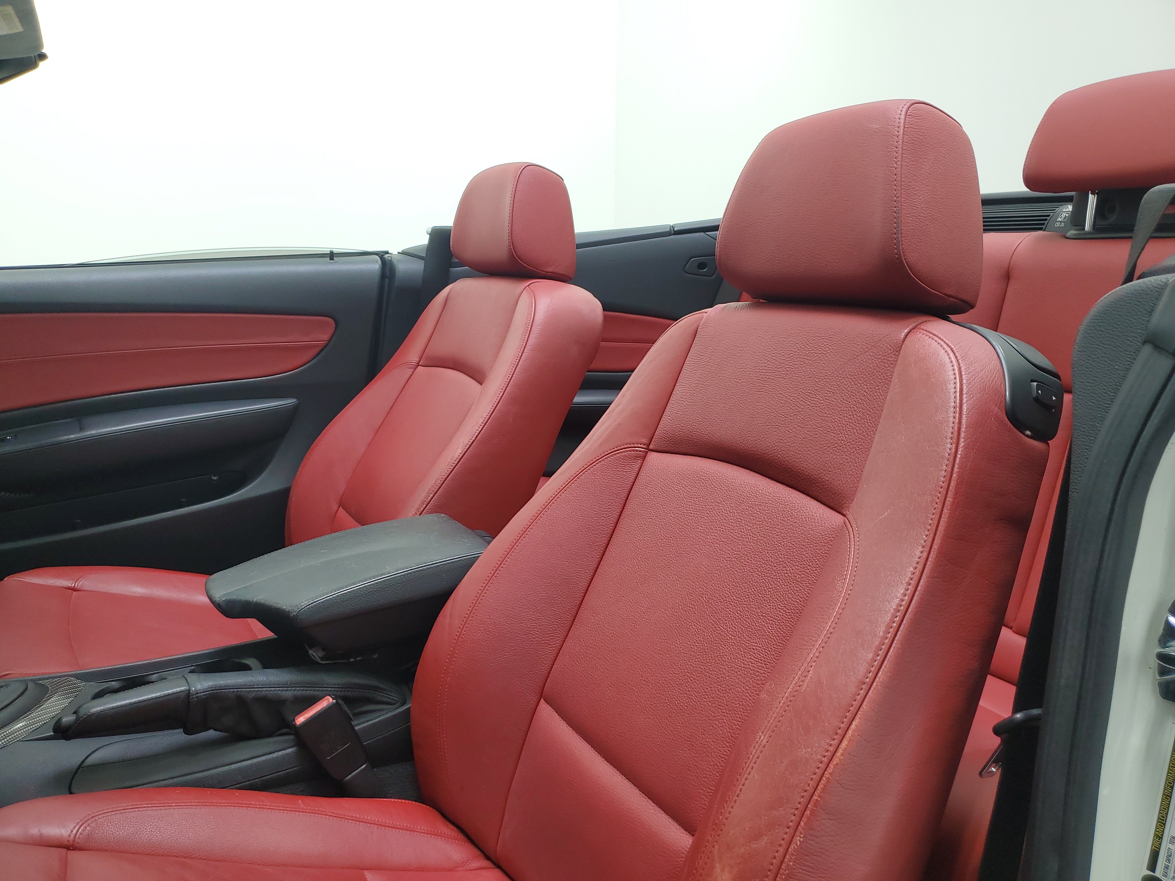 Used 2008 BMW 135i Convertible RWD image 19