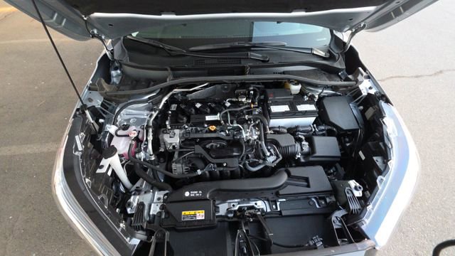 Used 2025 Toyota Corolla Cross XLE w/ Convenience Package image 33