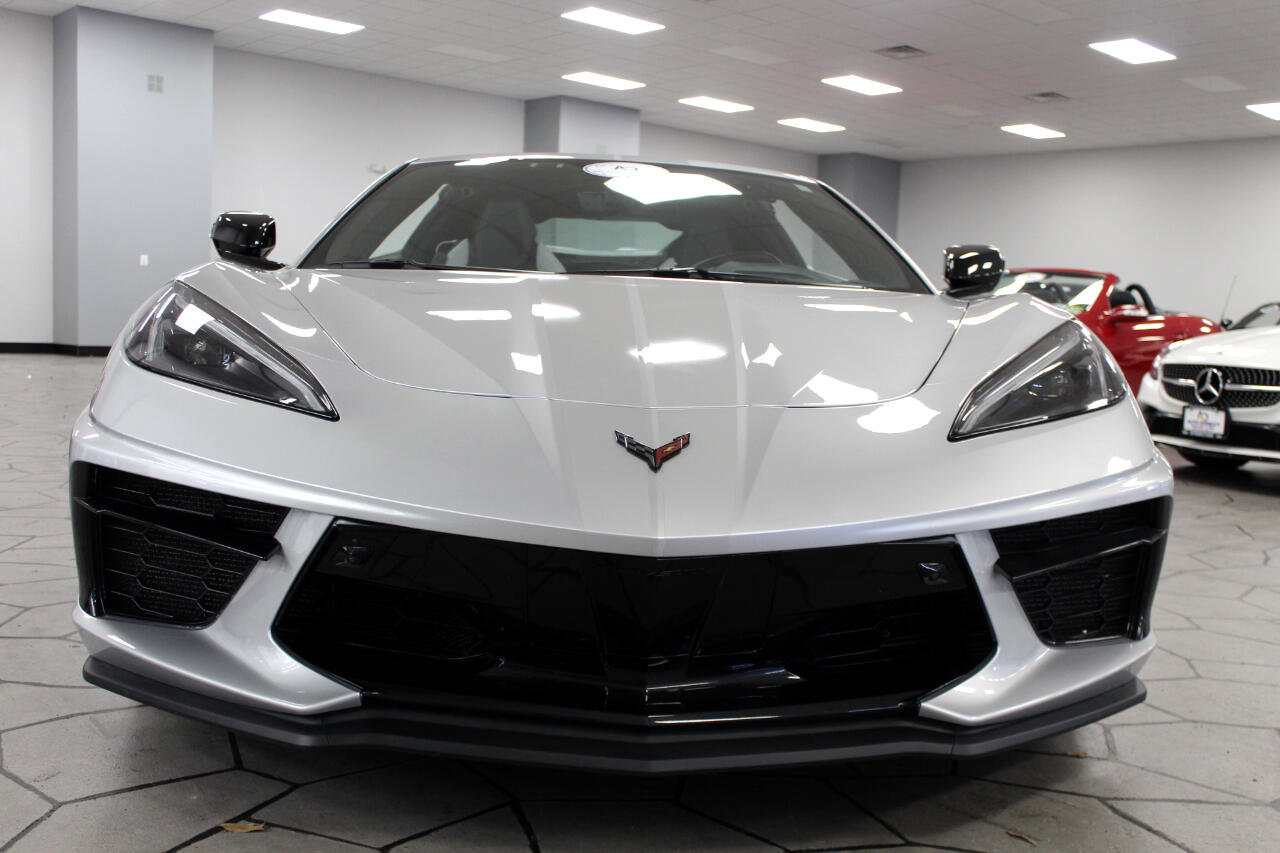 Used 2020 Chevrolet Corvette Stingray Premium Cpe w/ 3LT Preferred Equipment Group image 31