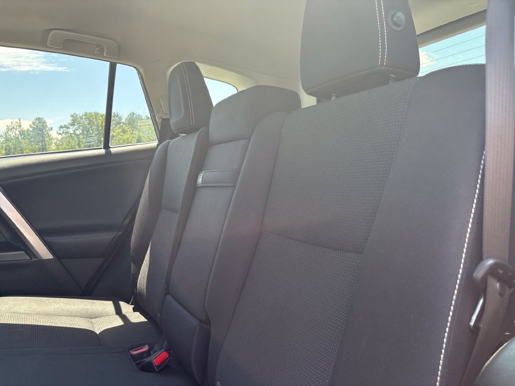 Used 2016 Toyota RAV4 XLE w/ Convenience Package AWD/4WD image 24