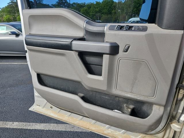 Used 2015 Ford F150 XLT w/ Trailer Tow Package image 24