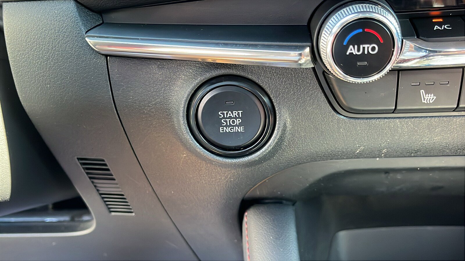 Certified 2024 MAZDA MAZDA3 s AWD/4WD image 19