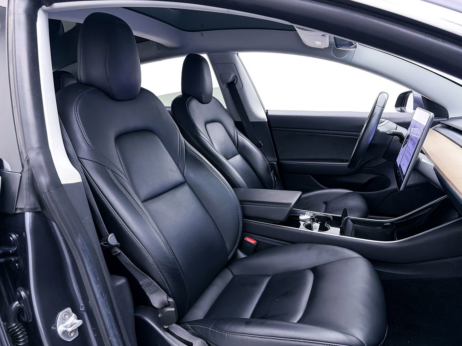 Used 2019 Tesla Model 3 Standard Range Plus image 30