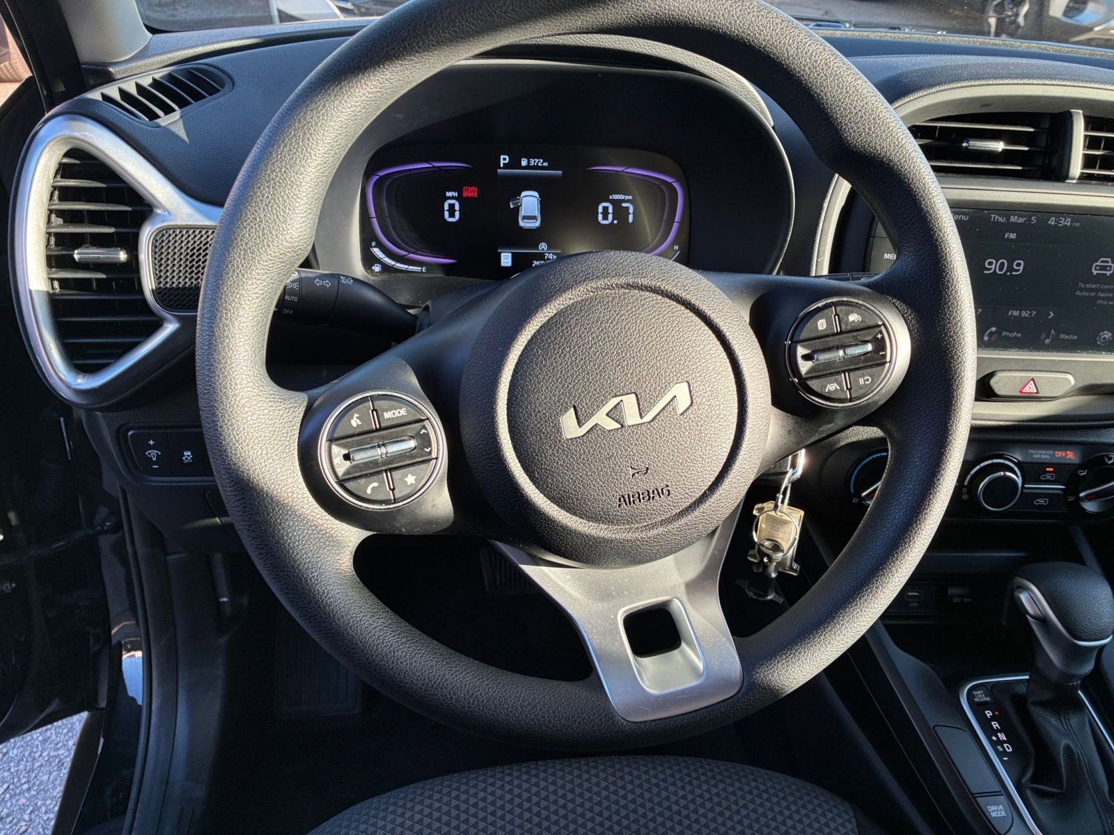 Used 2025 Kia Soul LX w/ LX Technology Package image 25