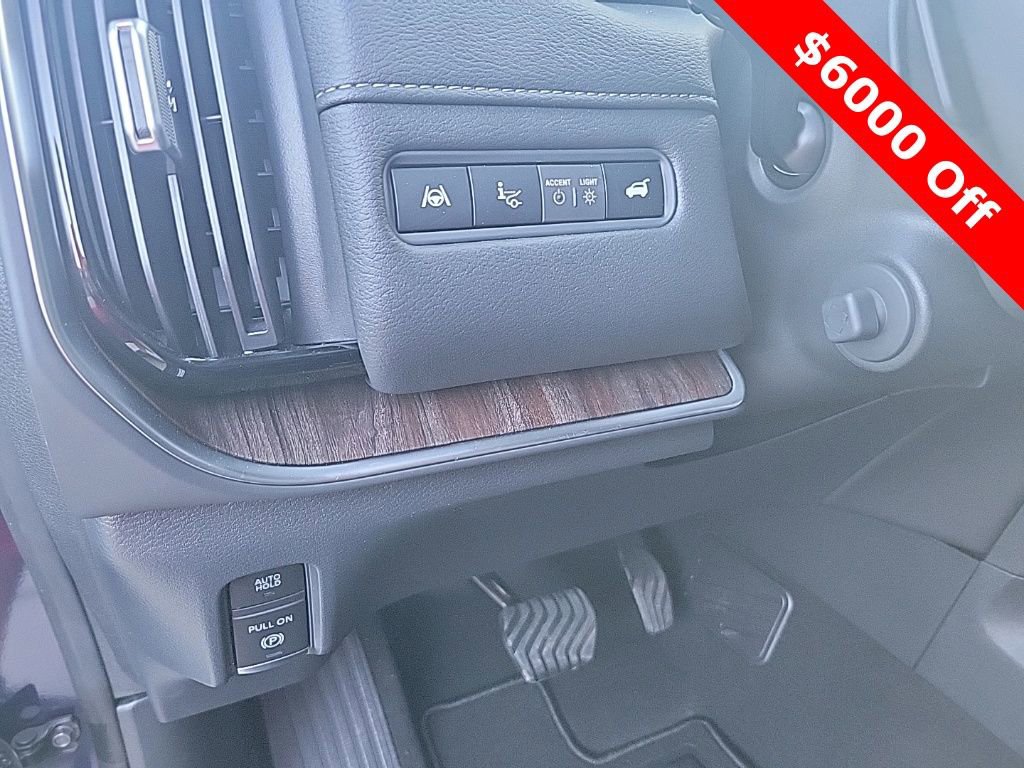 New 2025 Nissan Armada Platinum image 23