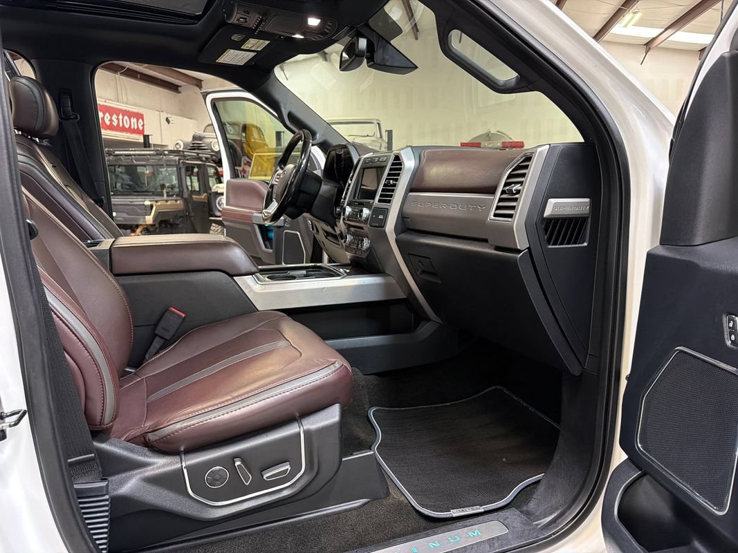 Used 2017 Ford F250 Platinum w/ Platinum Ultimate Package AWD/4WD image 38