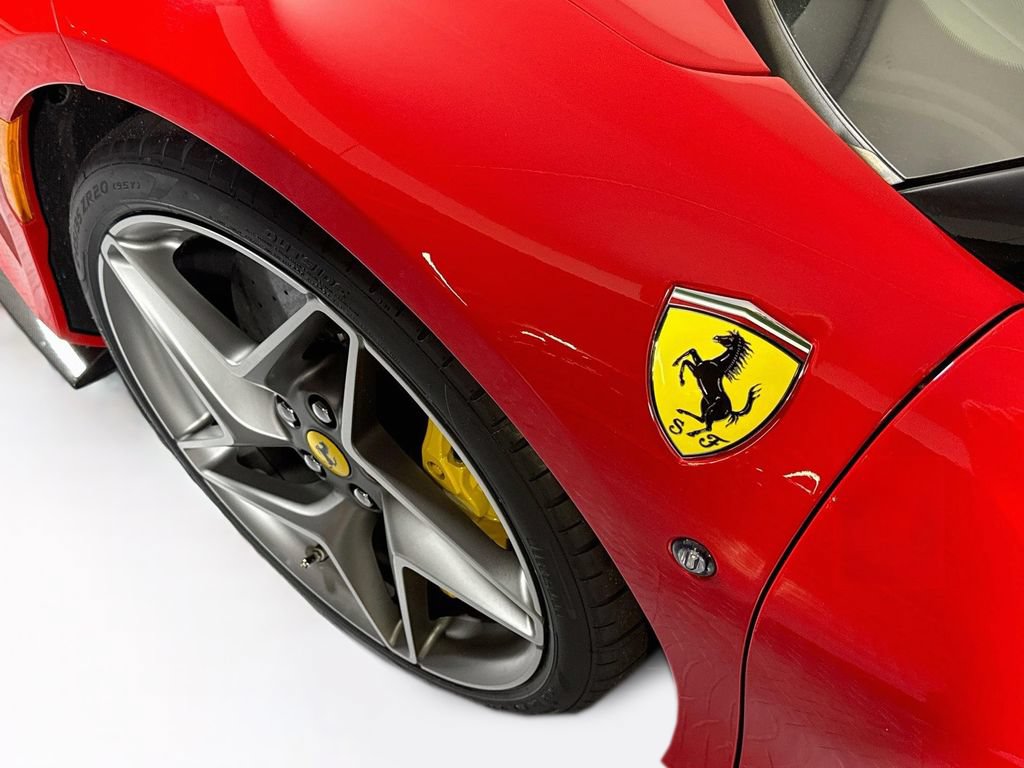 Used 2022 Ferrari F8 Tributo RWD image 23
