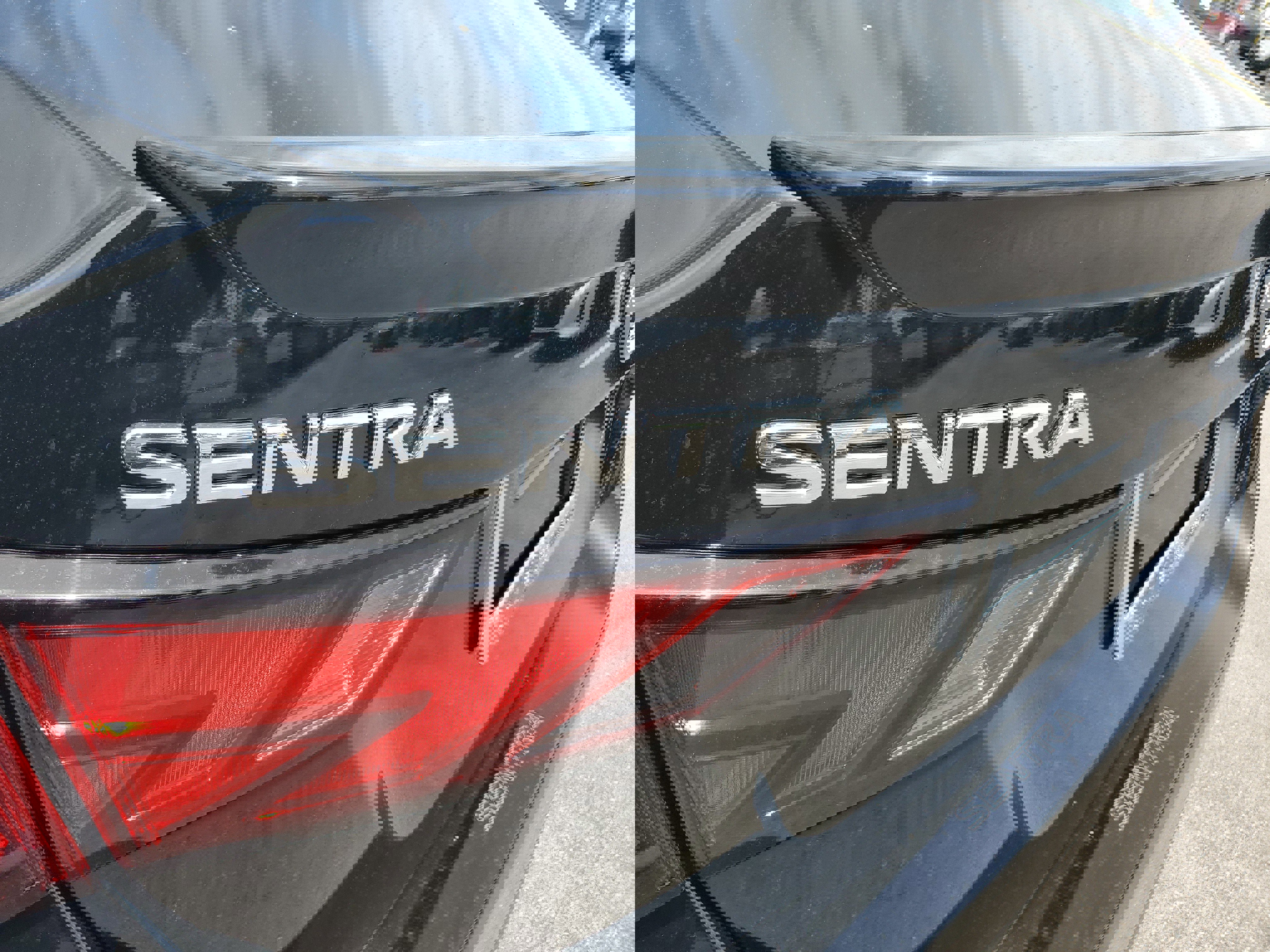 New 2025 Nissan Sentra SR w/ SR Premium Package image 7