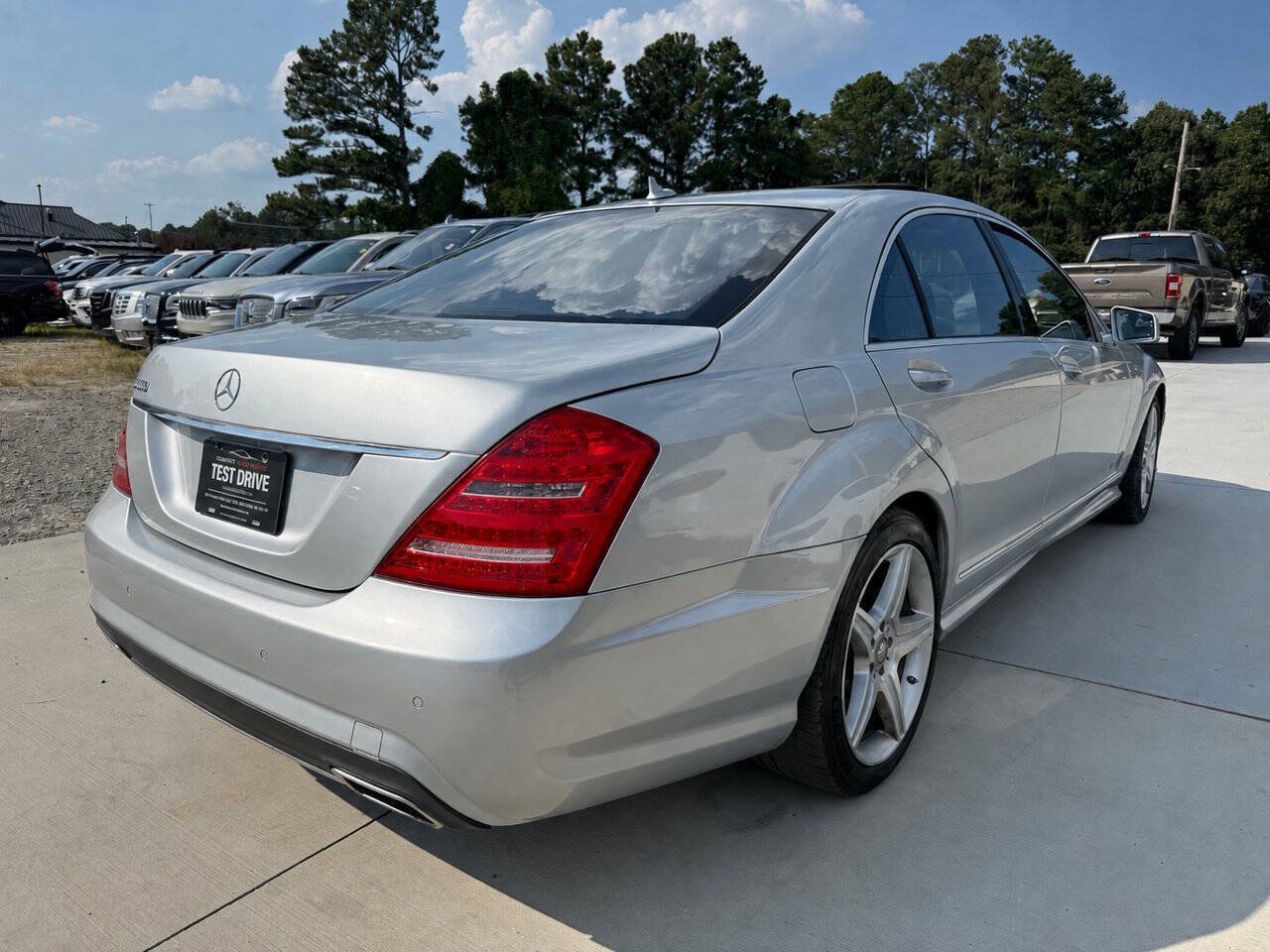 Used 2010 Mercedes-Benz S 550 image 7