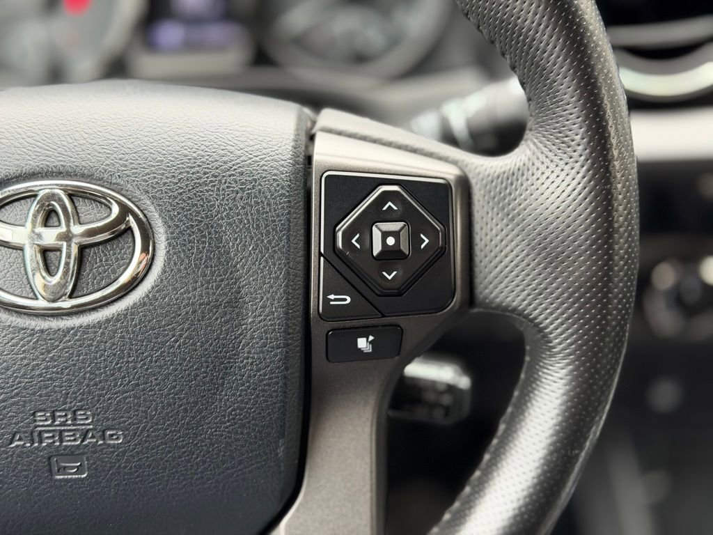 Used 2017 Toyota Tacoma TRD Off-Road w/ Tow Package image 9