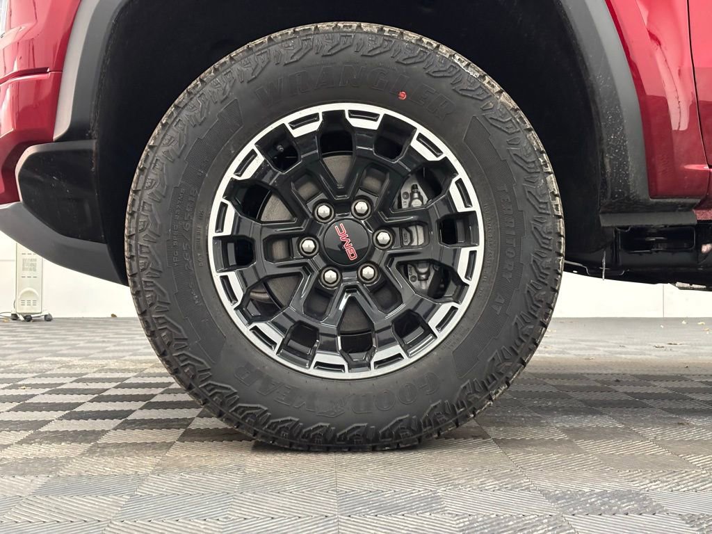 New 2026 GMC Canyon AT4 w/ Technology Plus Package image 14