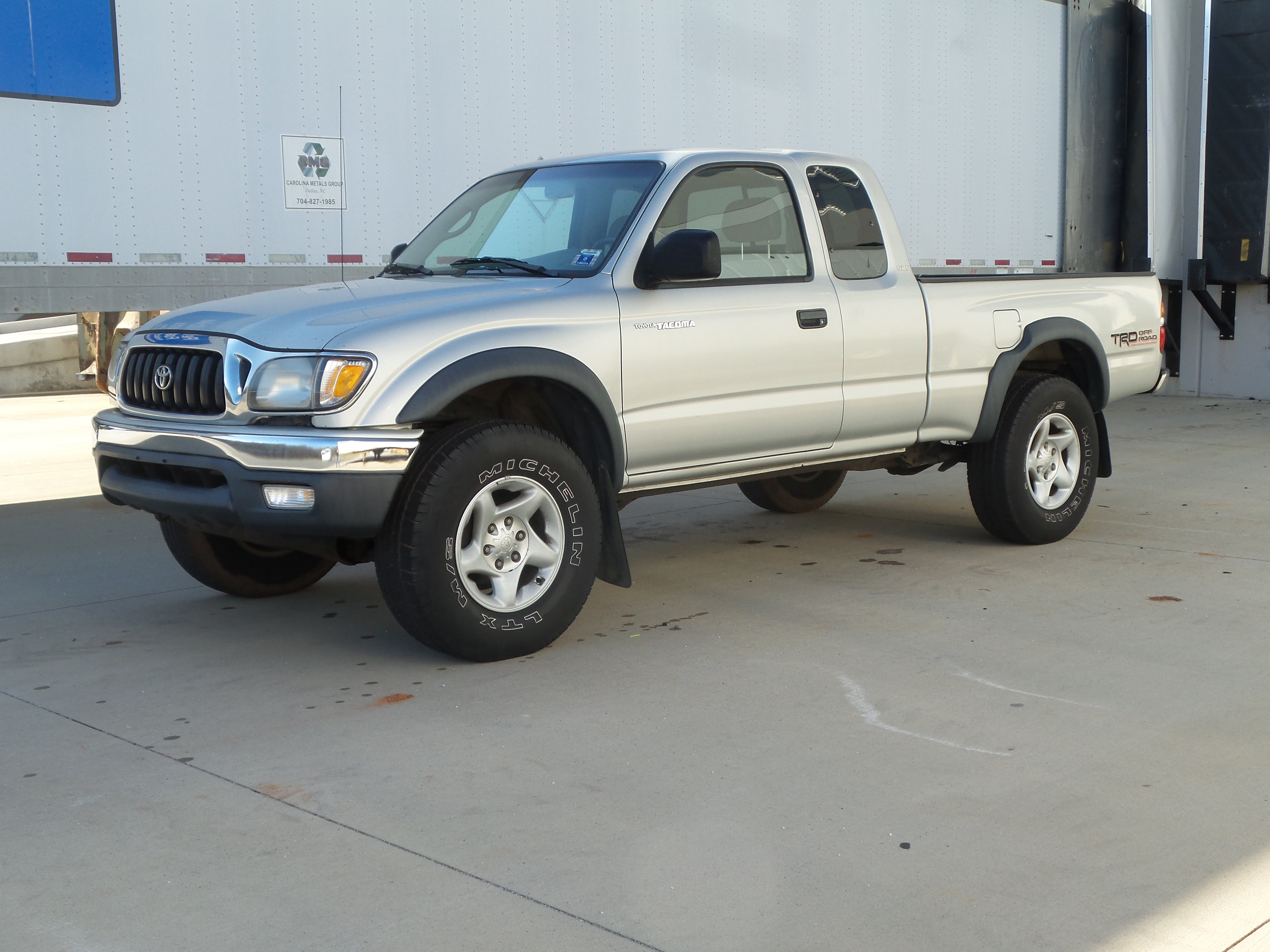 Used 2002 Toyota Tacoma PreRunner RWD image 1