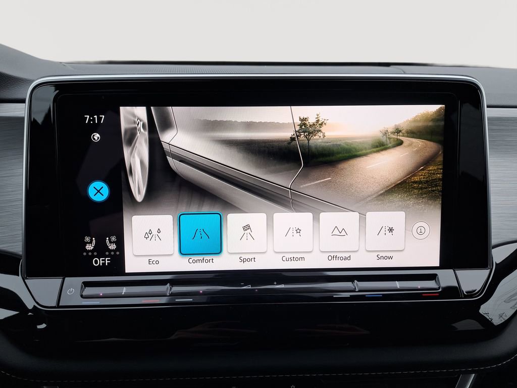 New 2025 Volkswagen Atlas Cross Sport SE image 24