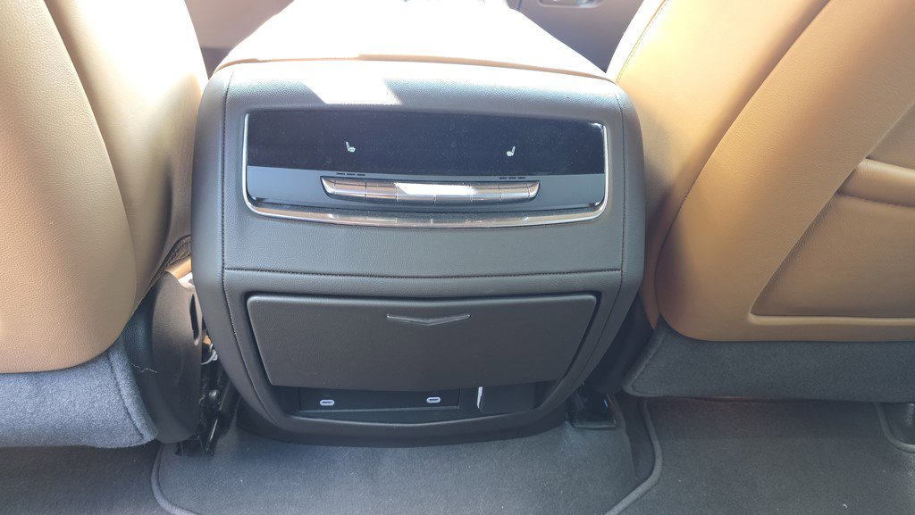 Certified 2022 Cadillac Escalade ESV Premium Luxury w/ LPO, Illumination Package