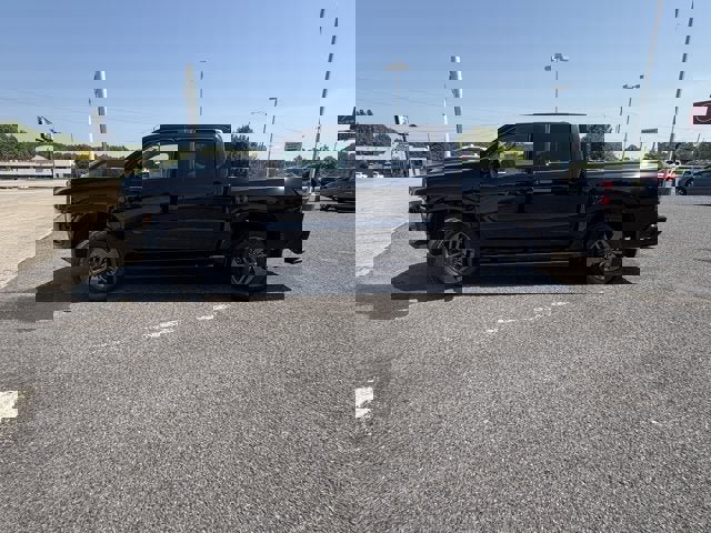 New 2025 Nissan Frontier SV w/ Tow Package image 6