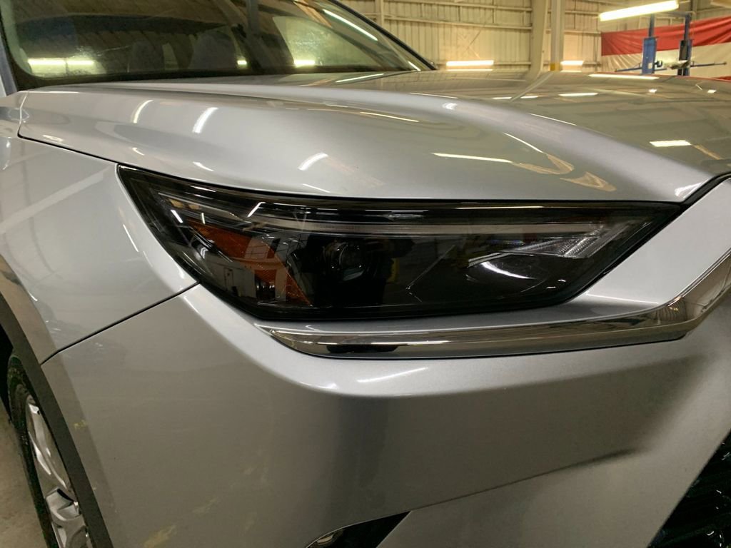 Used 2024 Toyota Grand Highlander Limited image 36