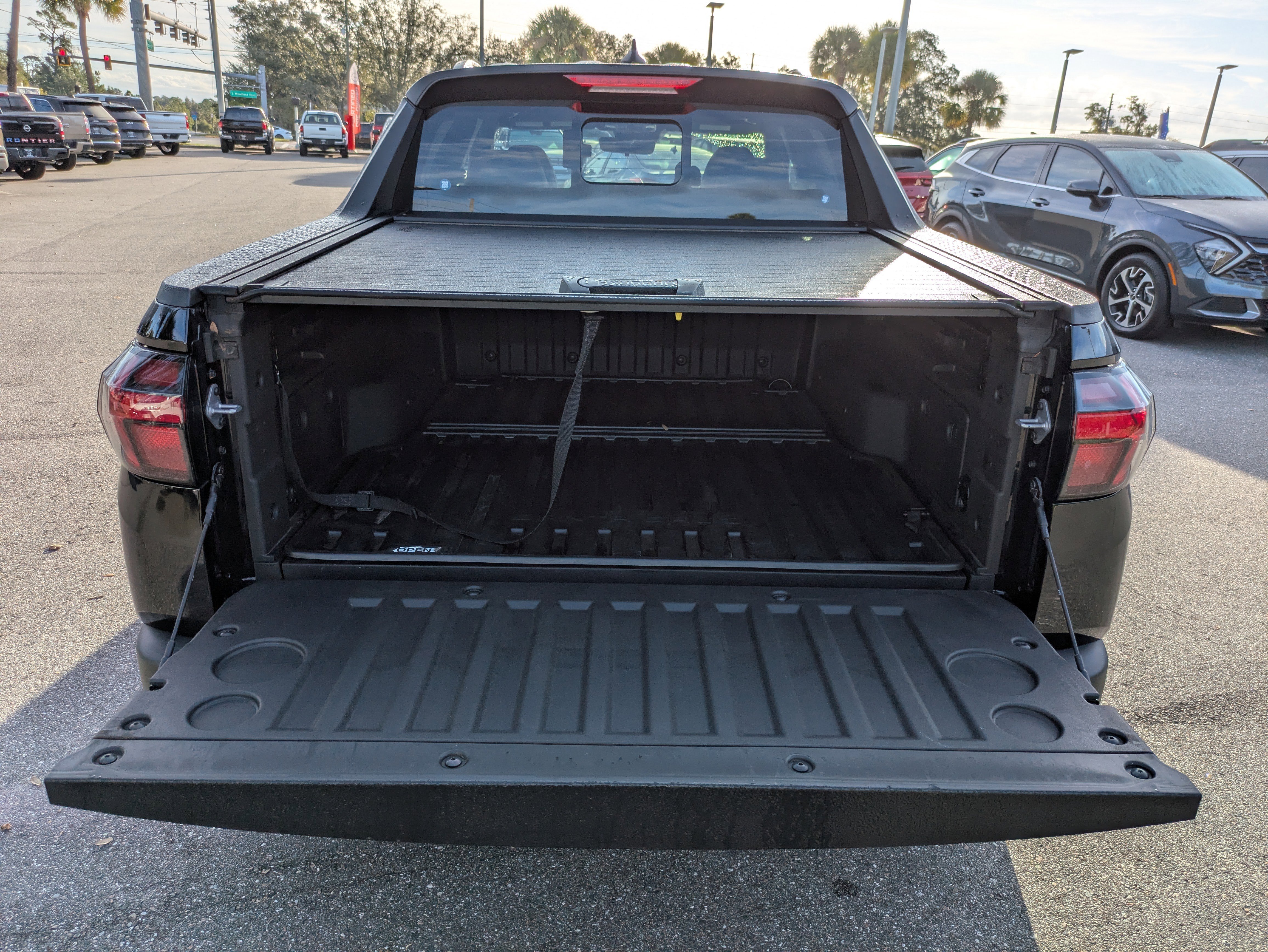 Used 2024 Hyundai Santa Cruz Night image 18