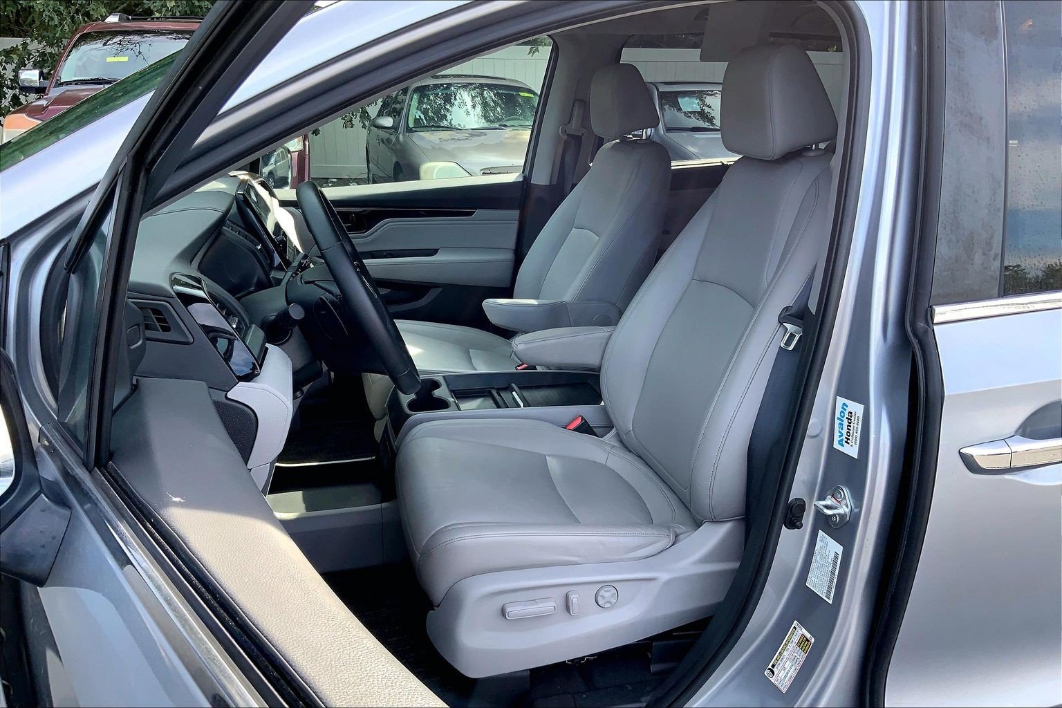 Used 2023 Honda Odyssey Touring image 29