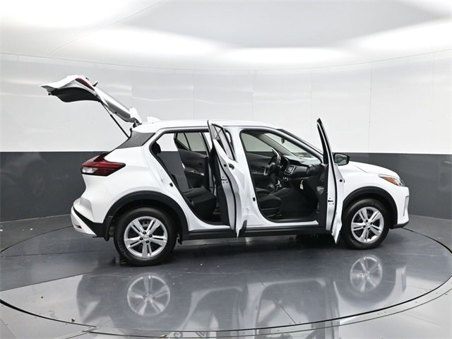 Used 2025 Nissan Kicks Play S image 44