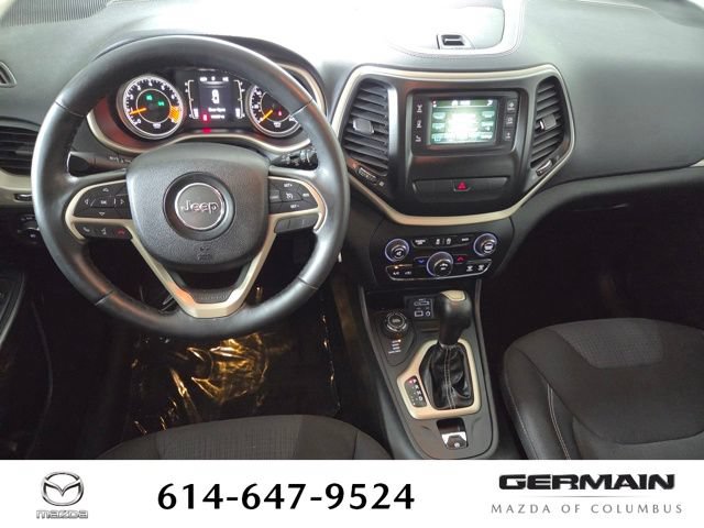Used 2015 Jeep Cherokee Latitude w/ Trailer Tow Group AWD/4WD image 18