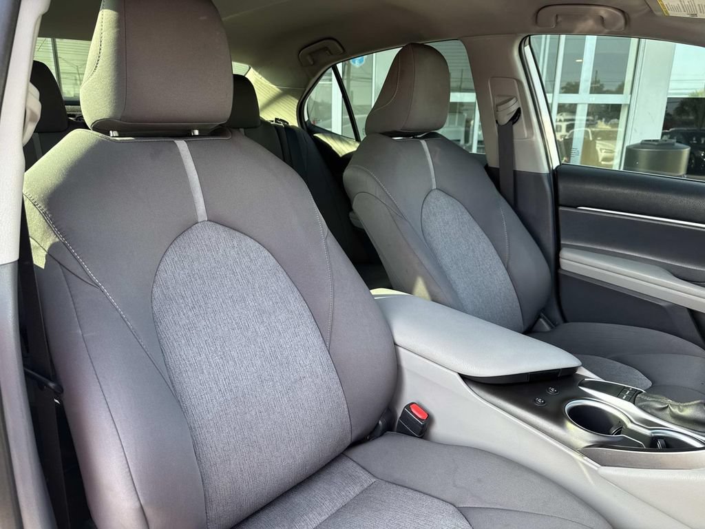 Used 2023 Toyota Camry LE FWD image 11