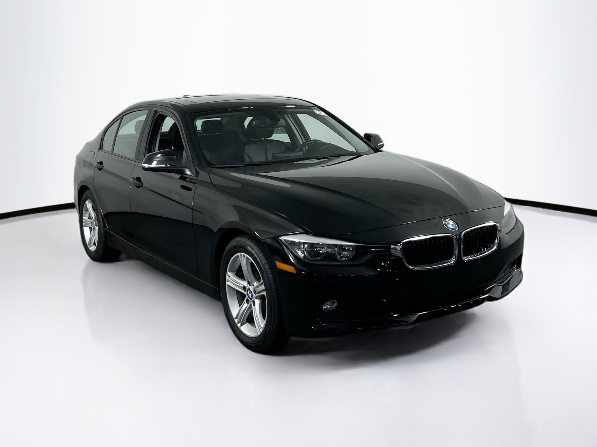 Used 2015 BMW 320i xDrive Sedan image 3