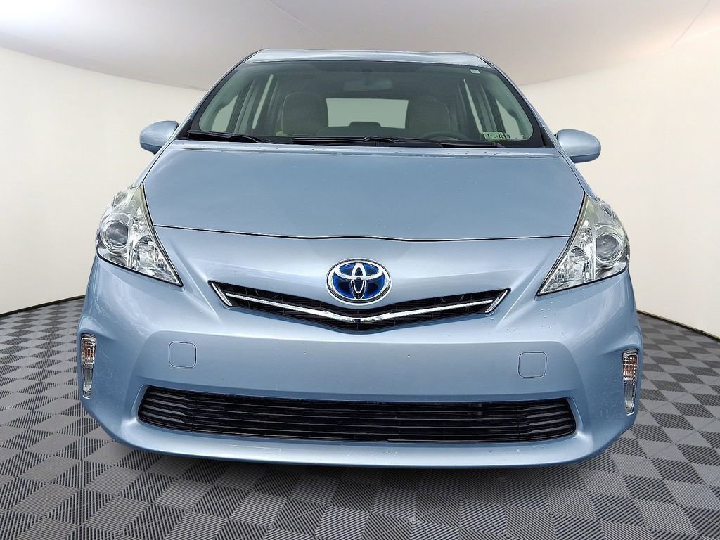 Used 2014 Toyota Prius V Two image 5