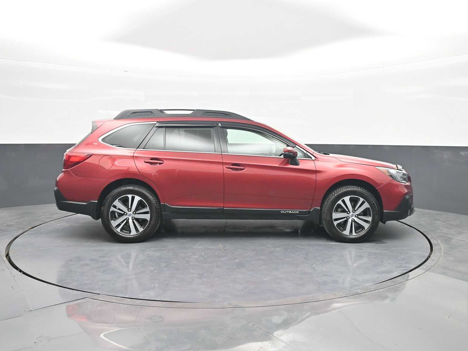 Used 2019 Subaru Outback 2.5i Limited w/ Popular Package #2 AWD/4WD image 9