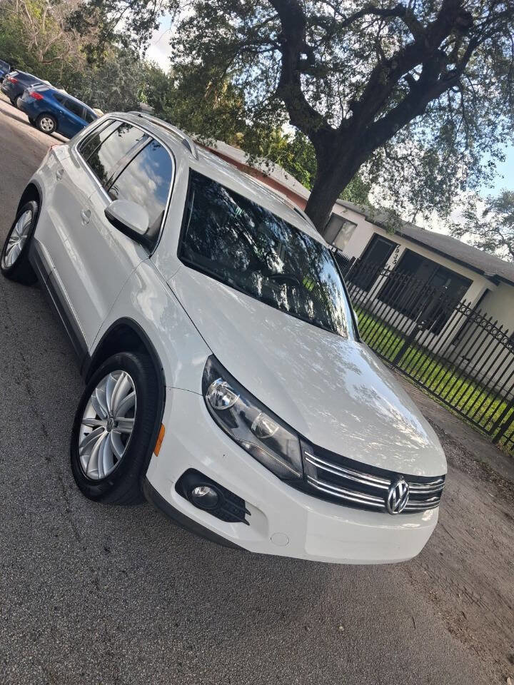 Used 2014 Volkswagen Tiguan SE FWD image 1