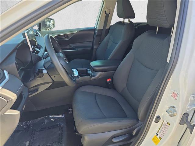 Used 2023 Toyota RAV4 LE image 14