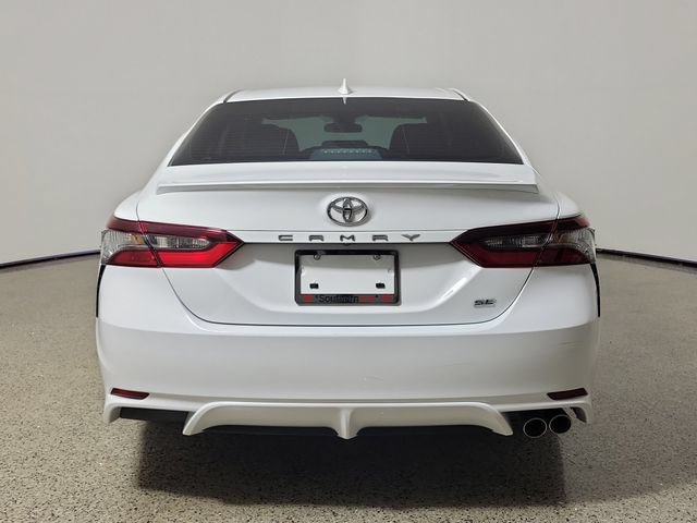 Used 2024 Toyota Camry SE FWD image 6