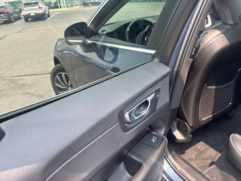 Used 2021 Volvo XC60 T5 Inscription AWD/4WD image 9