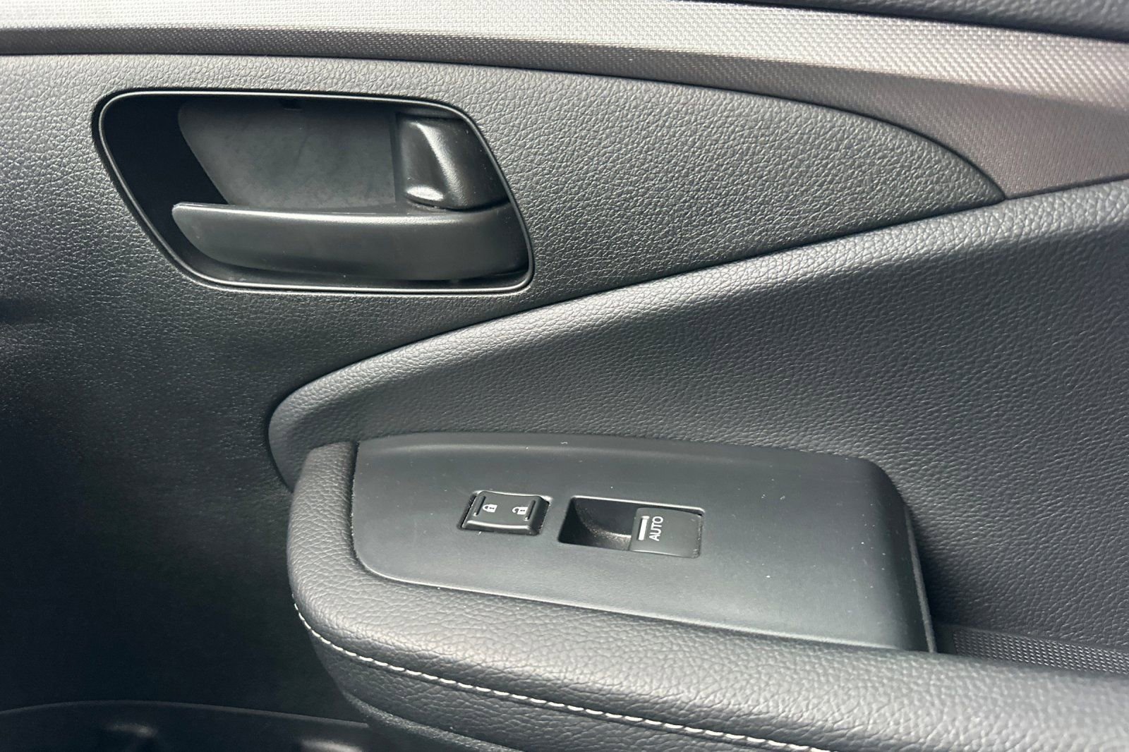 Used 2025 Honda Ridgeline Sport image 21