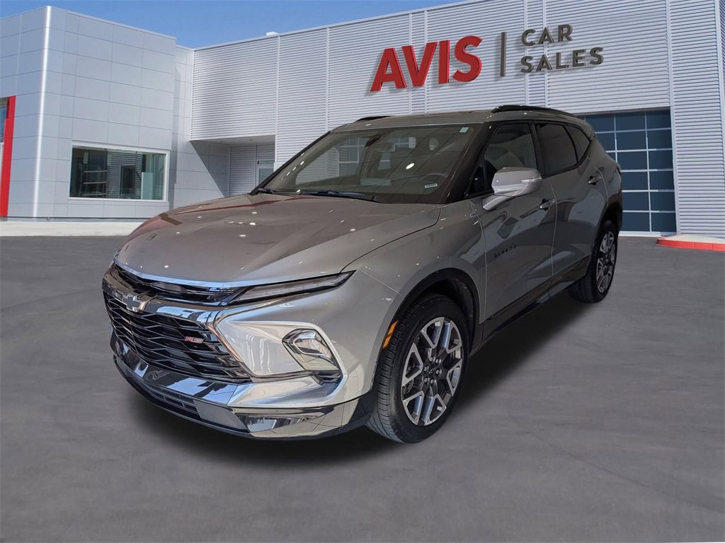 Used 2025 Chevrolet Blazer RS image 1