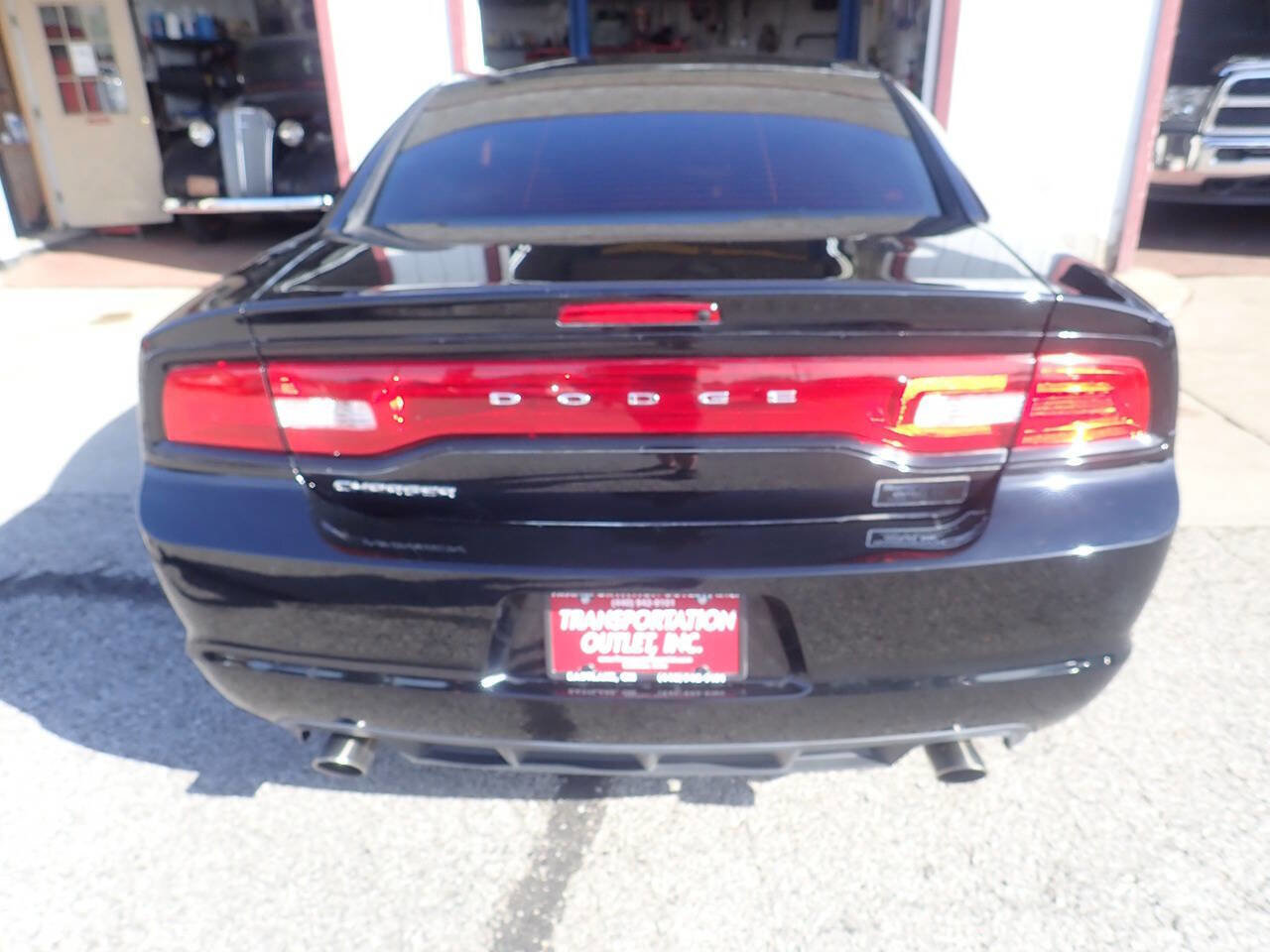 Used 2013 Dodge Charger SE image 19