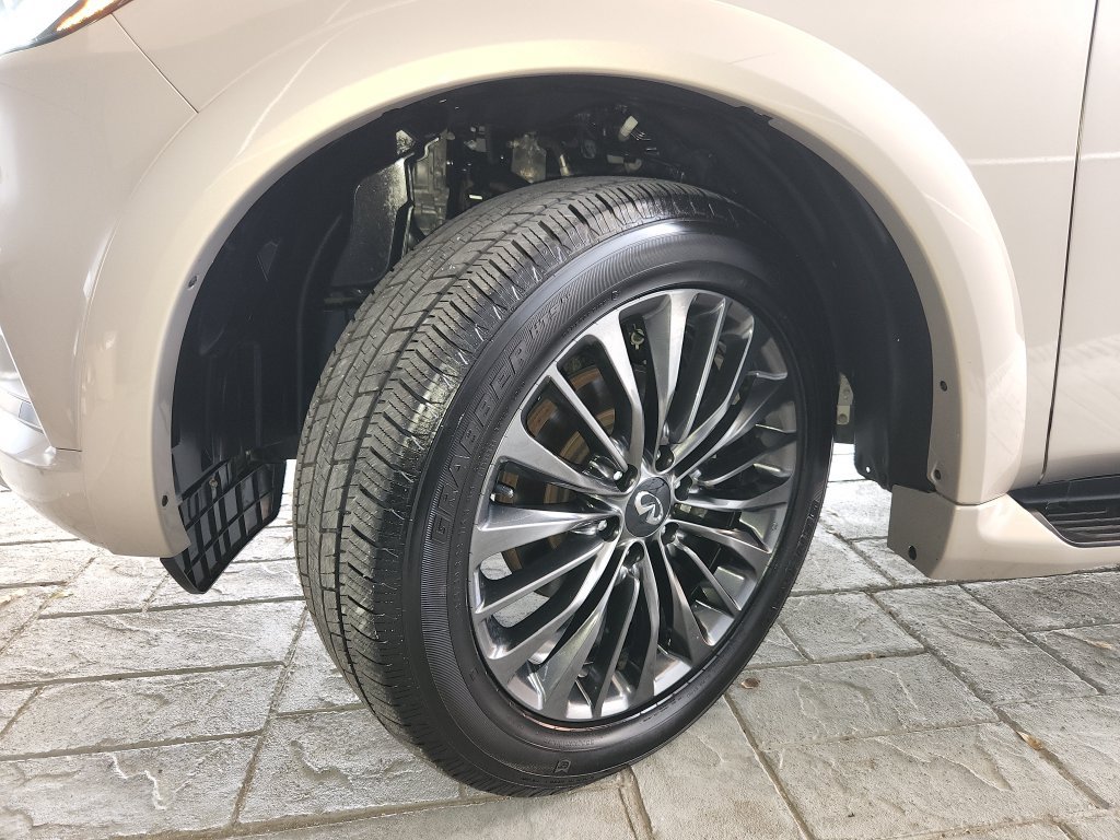 Used 2024 INFINITI QX80 Sensory AWD/4WD image 35