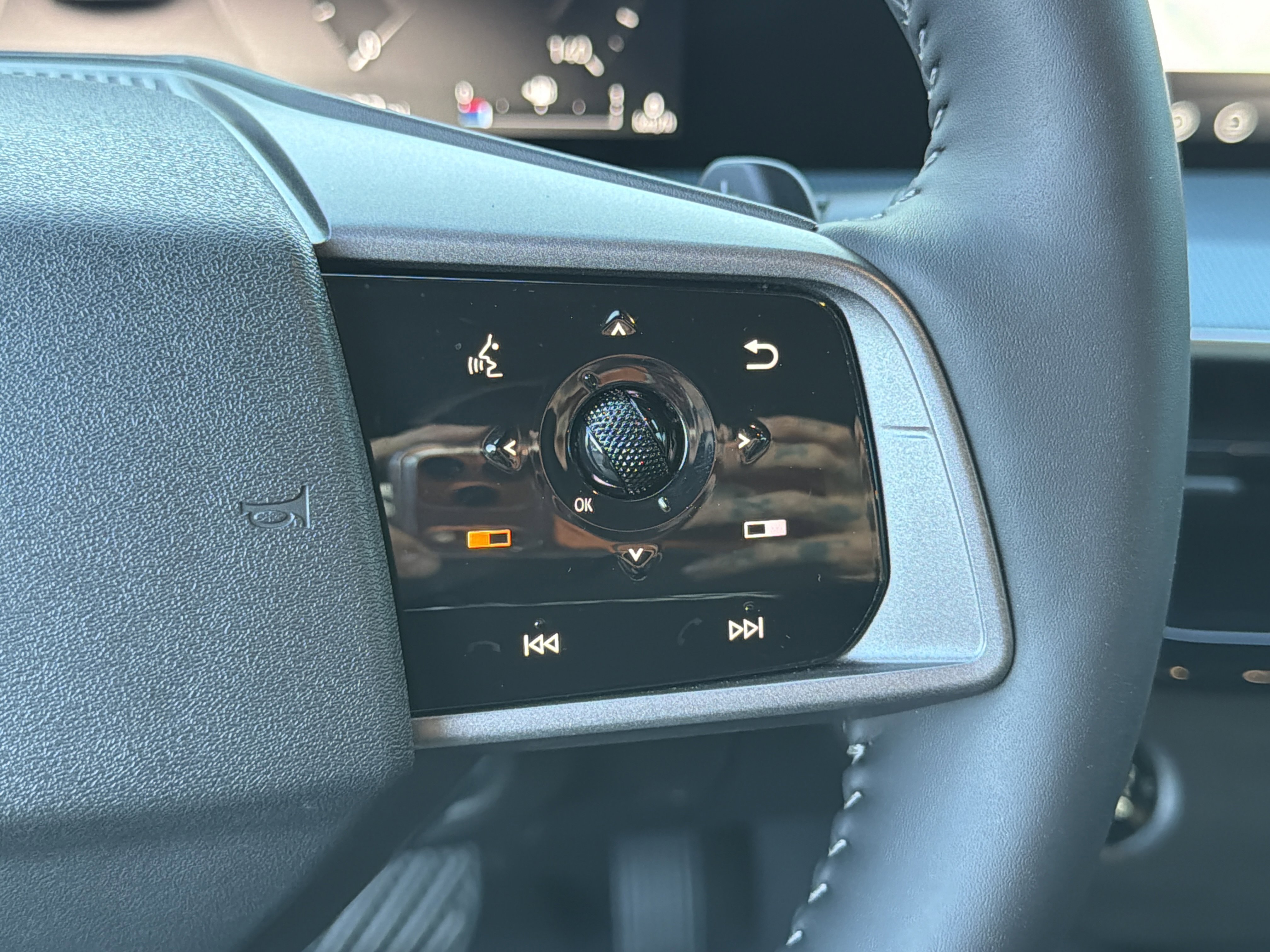 Used 2025 Nissan Murano SL w/ Cargo Package image 29