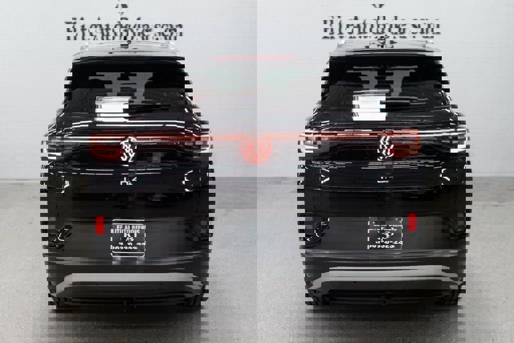 Used 2023 Volkswagen ID.4 Pro S Plus image 4