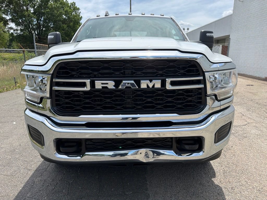 Used 2024 RAM 2500 Tradesman w/ Chrome Appearance Group AWD/4WD image 7
