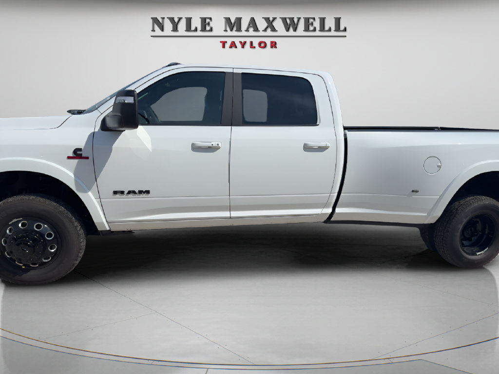 New 2027 RAM 3500 Laramie w/ Night Edition AWD/4WD image 8