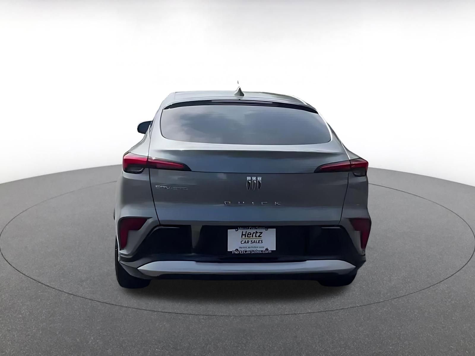 Used 2025 Buick Envista Sport Touring image 12