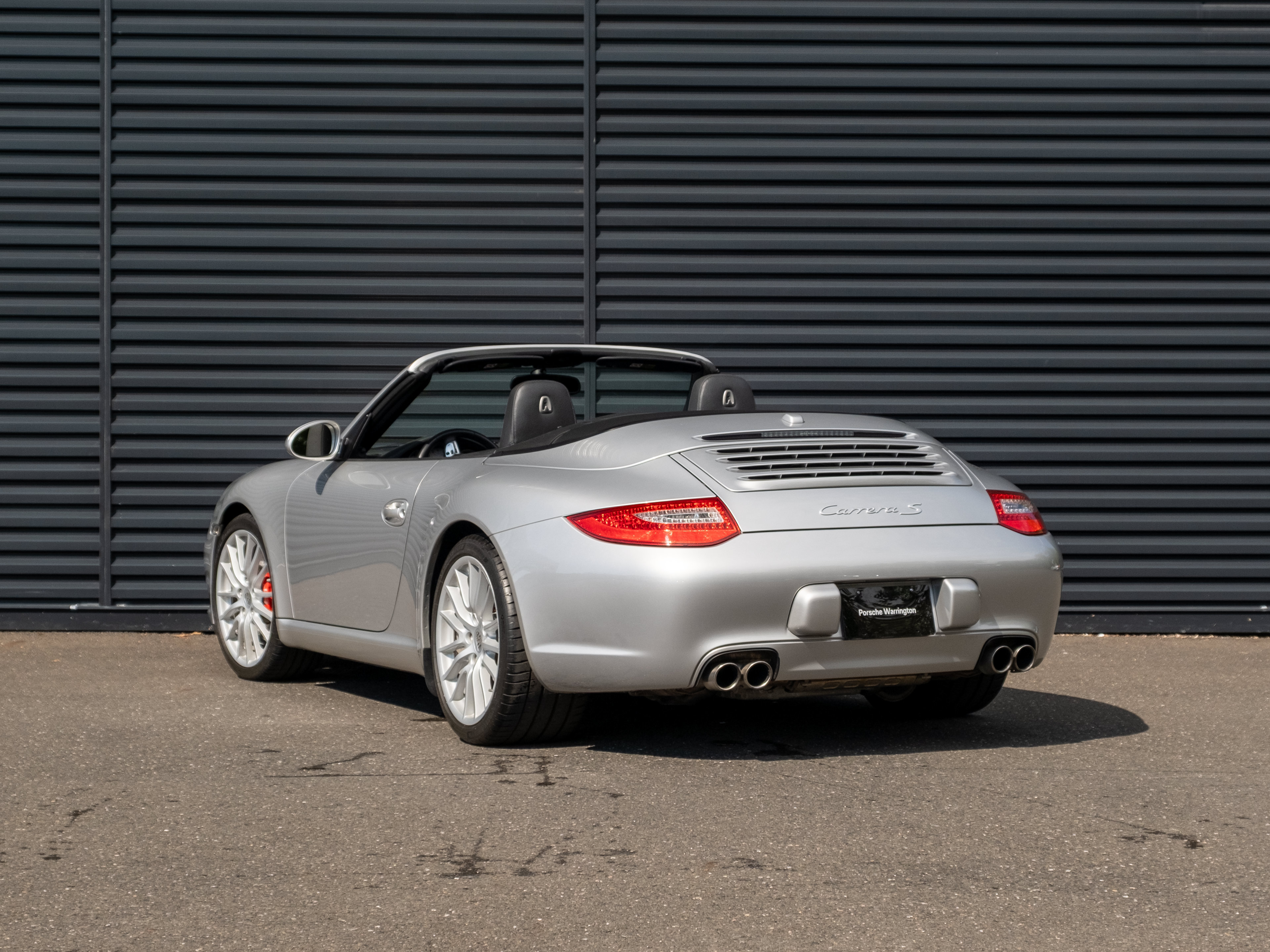 Used 2009 Porsche 911 Carrera S RWD image 3