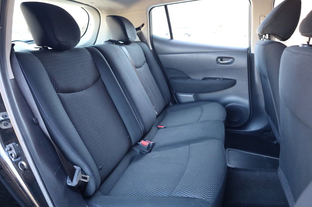 Used 2017 Nissan Leaf S w/ Charge Package image 21