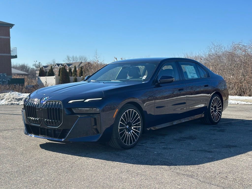 New 2026 BMW 760i xDrive image 3