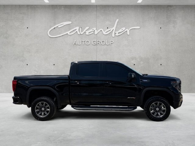 Used 2024 GMC Sierra 1500 AT4 w/ Technology Package AWD/4WD image 17