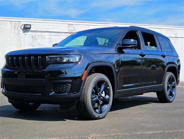 New 2025 Jeep Grand Cherokee L Altitude image 10