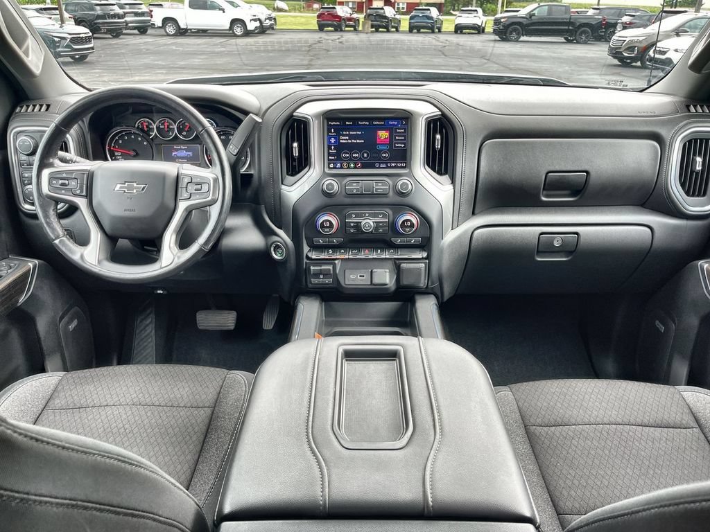 Used 2020 Chevrolet Silverado 1500 RST AWD/4WD image 19
