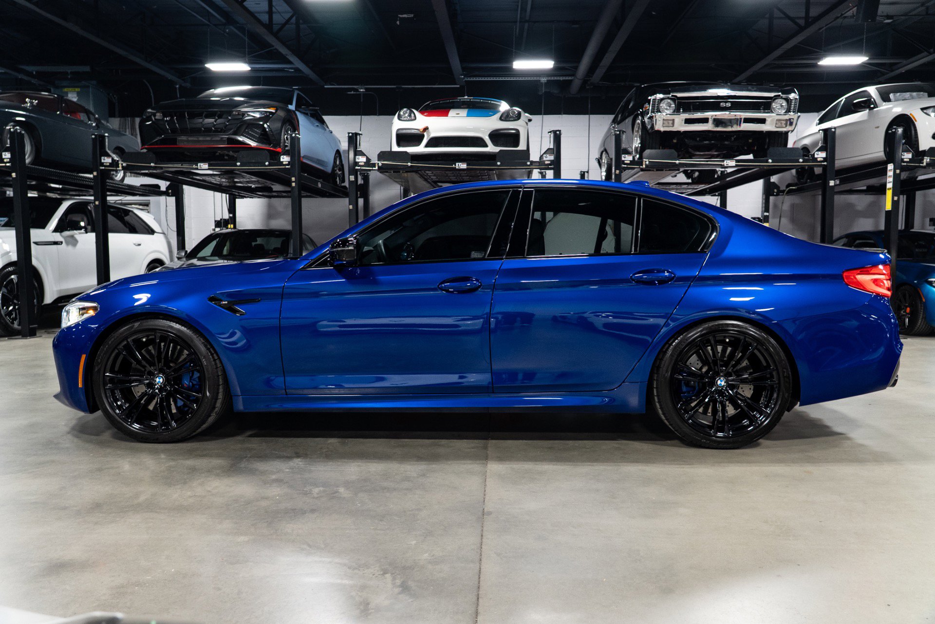 Used 2019 BMW M5 w/ Executive Package image 3