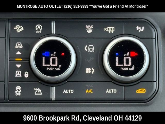 New 2026 Land Rover Defender 110 S image 25